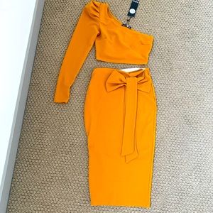 Mustard size small co ord set BRAND NEW